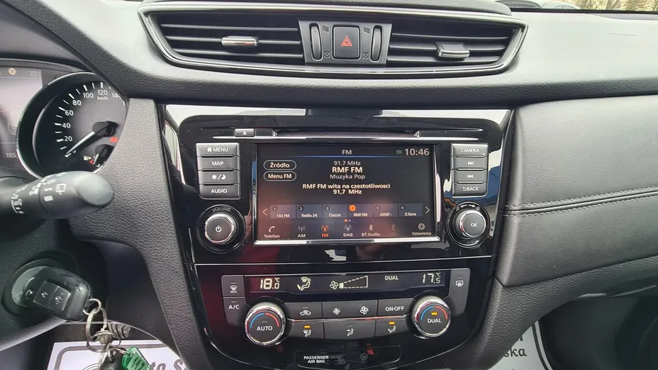 NISSAN X-Trail -