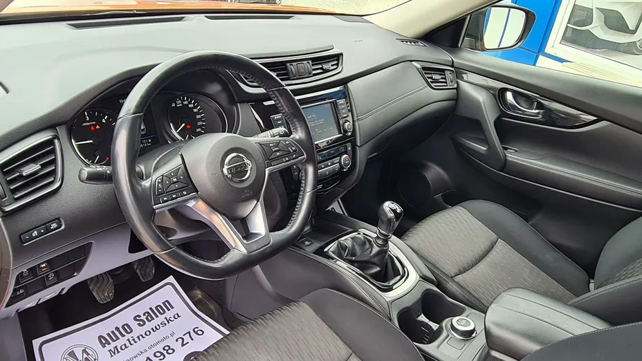 NISSAN X-Trail -