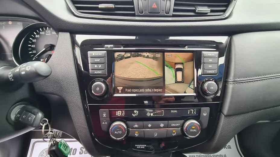 NISSAN X-Trail -