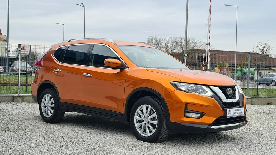 NISSAN X-Trail -