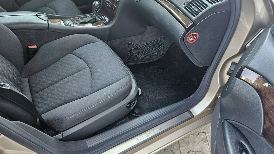 MERCEDES-BENZ E Klasa -