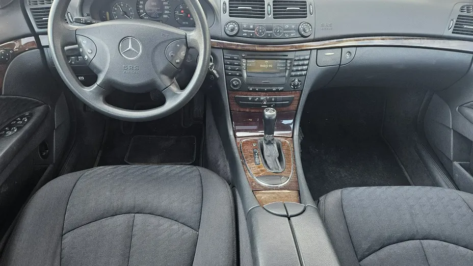 MERCEDES-BENZ E Klasa -