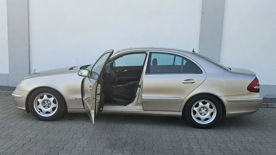 MERCEDES-BENZ E Klasa -
