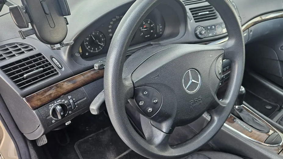 MERCEDES-BENZ E Klasa -
