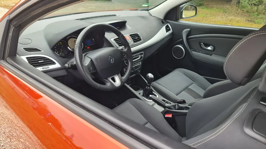 RENAULT Megane -