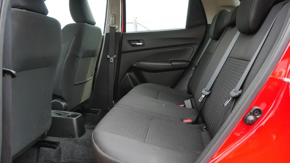 SUZUKI Swift -