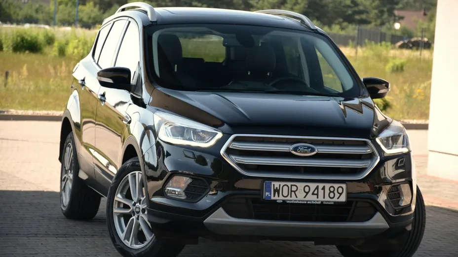 FORD Kuga -