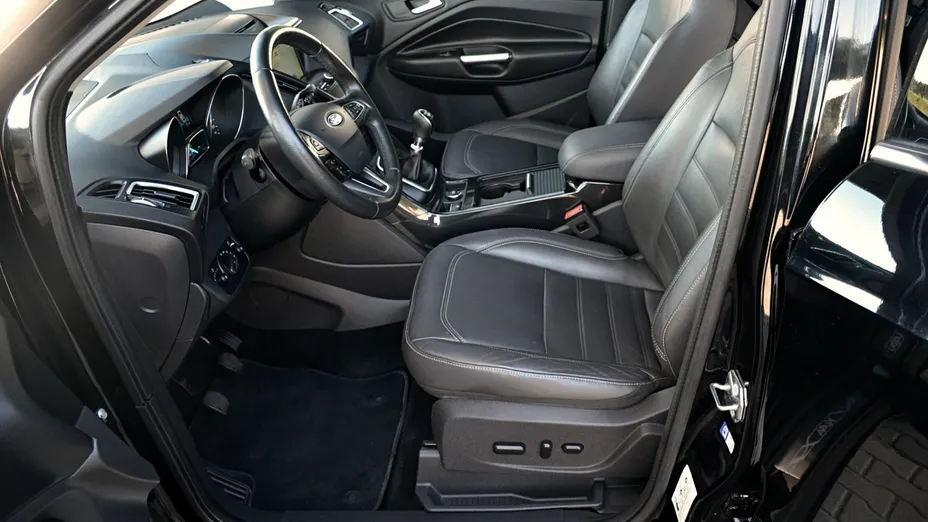 FORD Kuga -