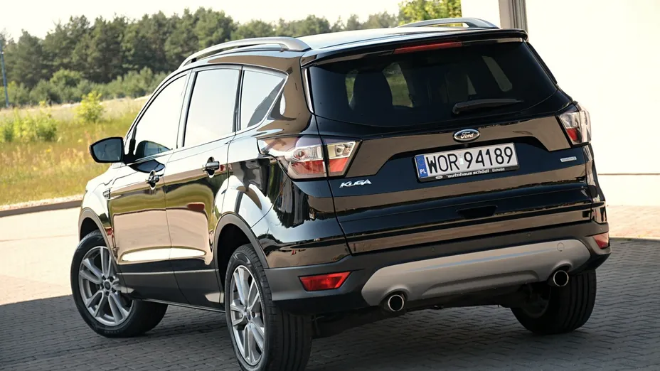 FORD Kuga -