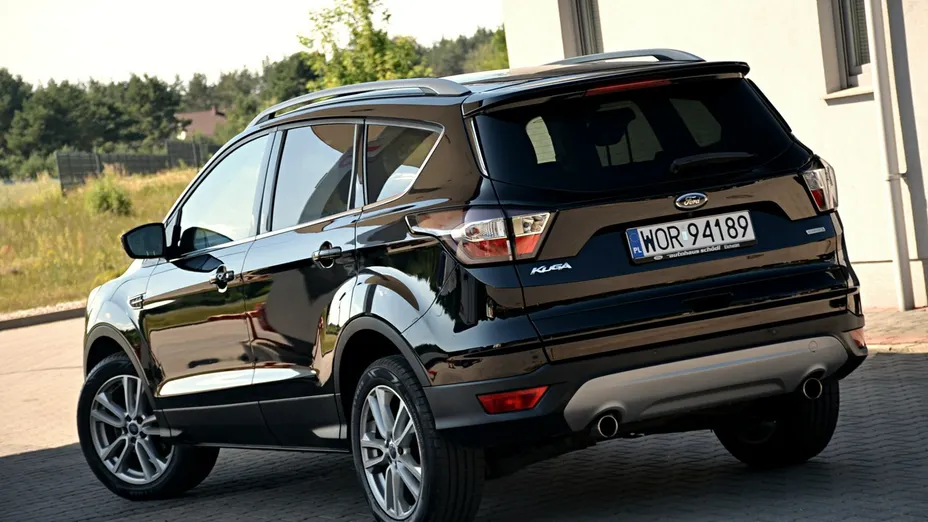 FORD Kuga -