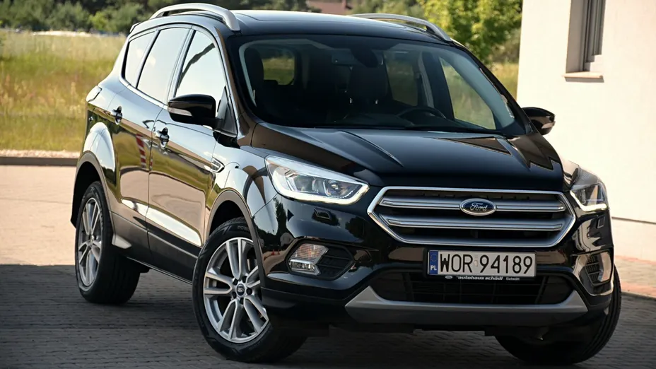 FORD Kuga -