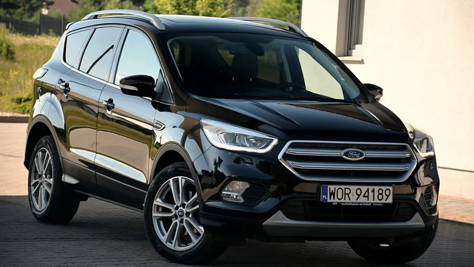 FORD Kuga -