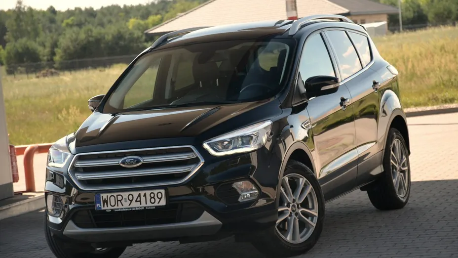 FORD Kuga -