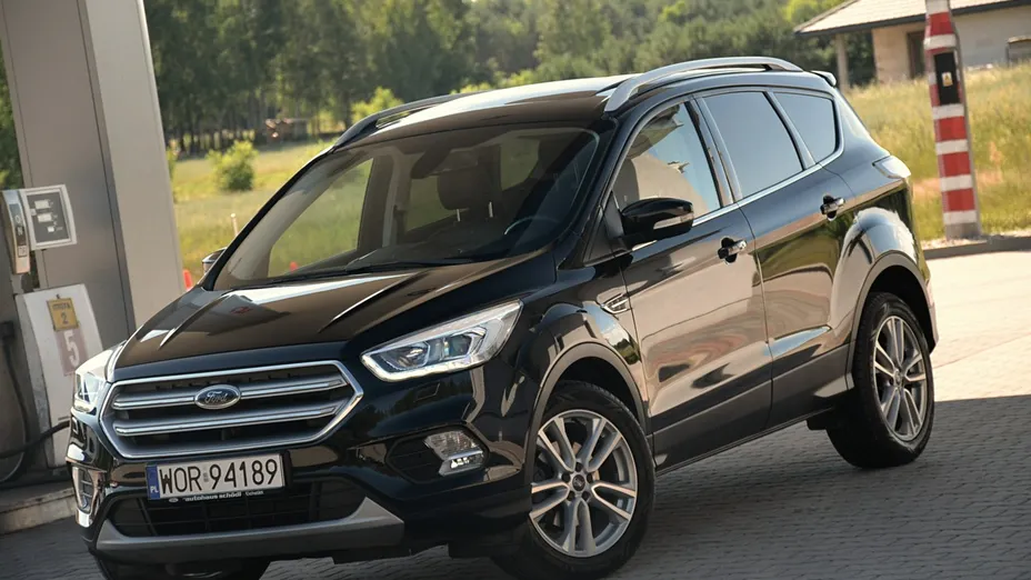 FORD Kuga -