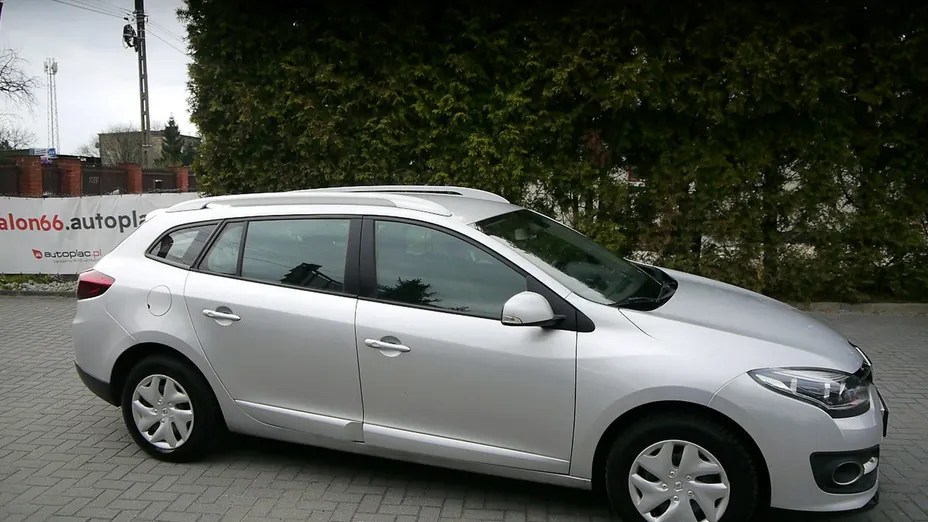 RENAULT Megane -