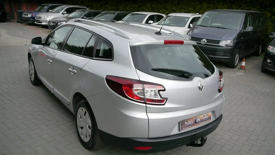 RENAULT Megane -