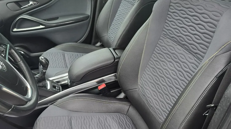 OPEL Zafira -