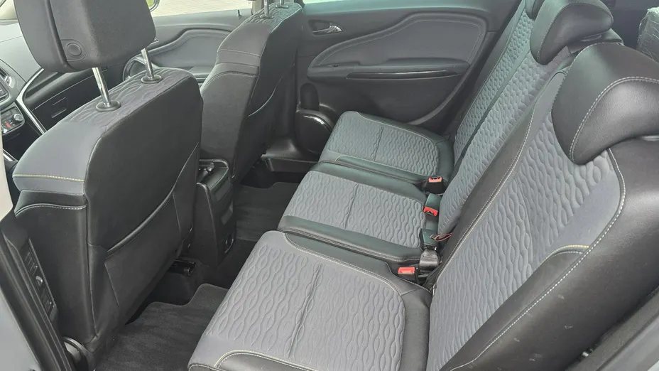 OPEL Zafira -