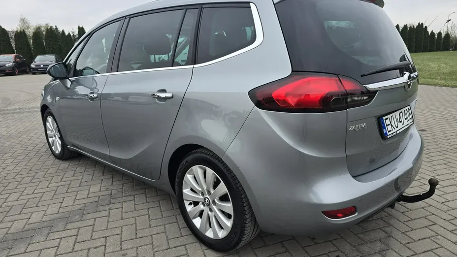 OPEL Zafira -