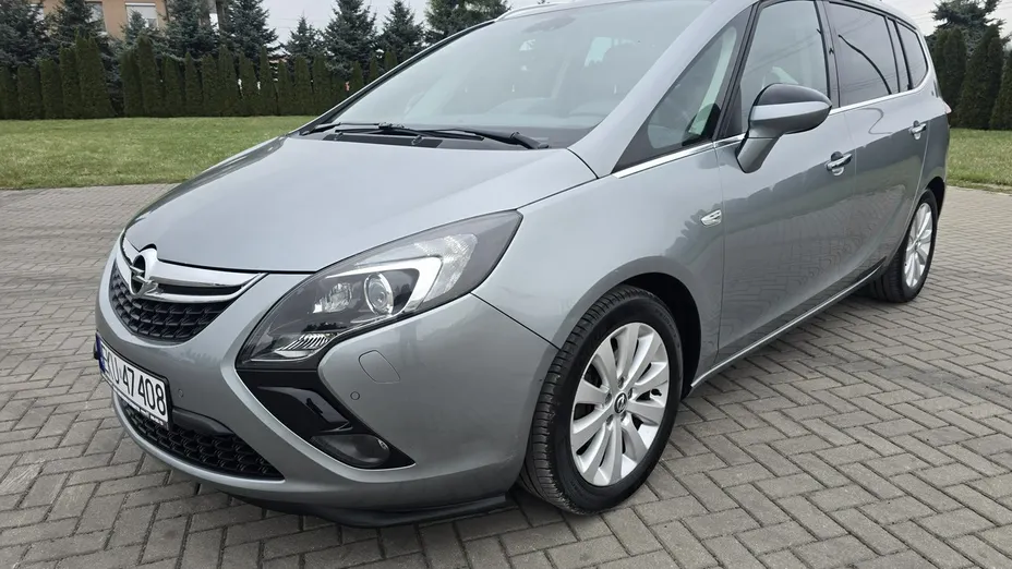 OPEL Zafira -