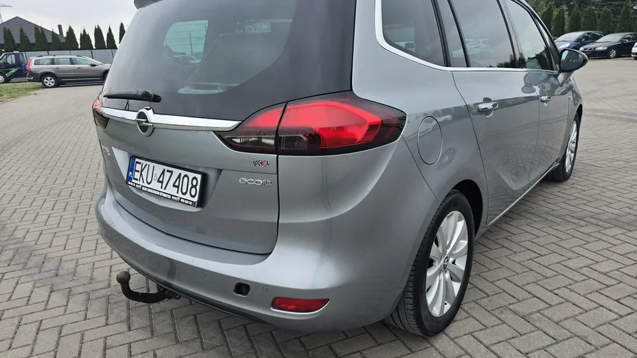 OPEL Zafira -