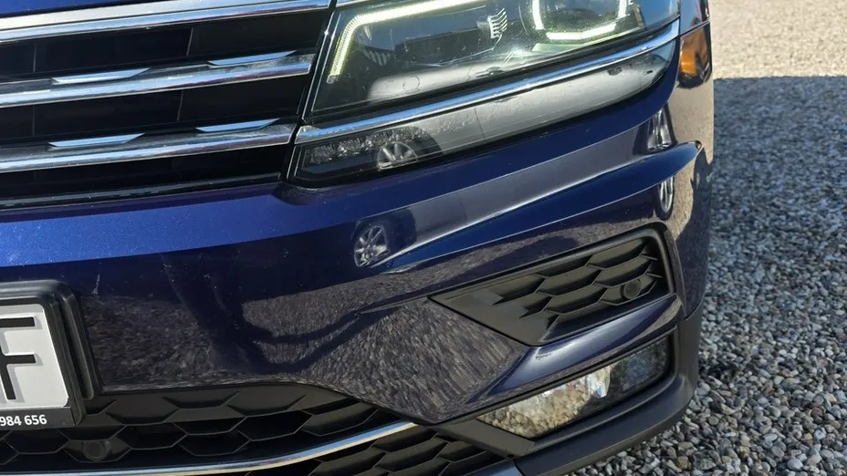 VOLKSWAGEN Tiguan -