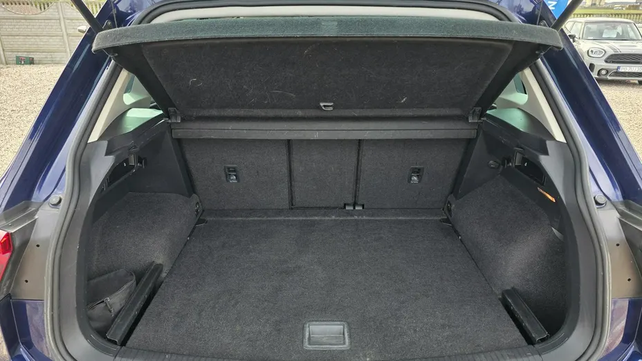 VOLKSWAGEN Tiguan -