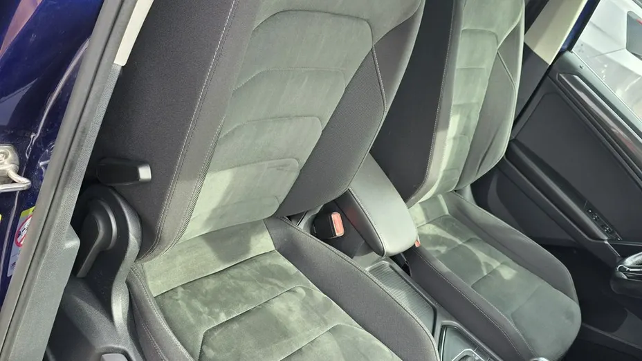 VOLKSWAGEN Tiguan -