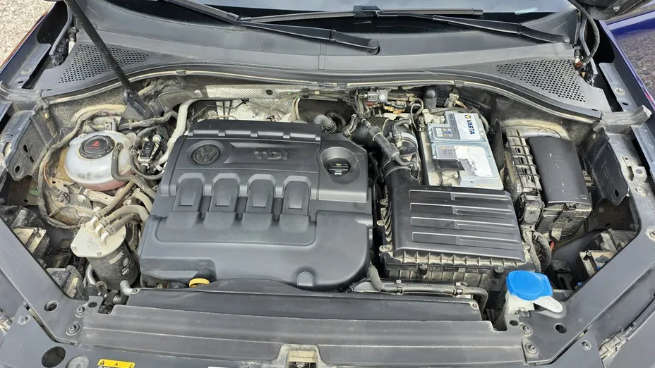 VOLKSWAGEN Tiguan -