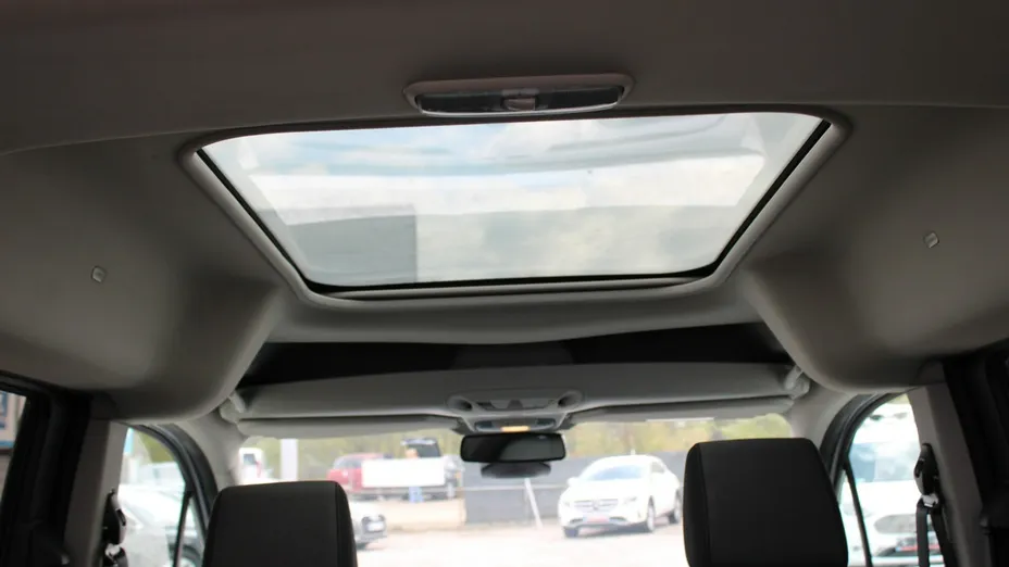 FORD Tourneo Connect -