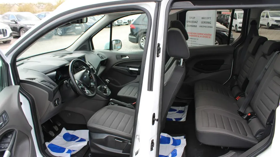 FORD Tourneo Connect -