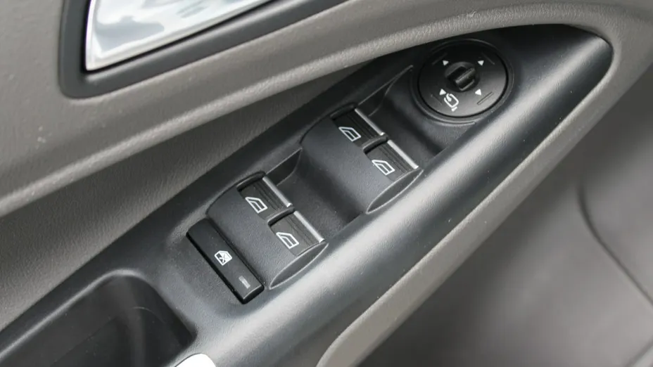 FORD Tourneo Connect -