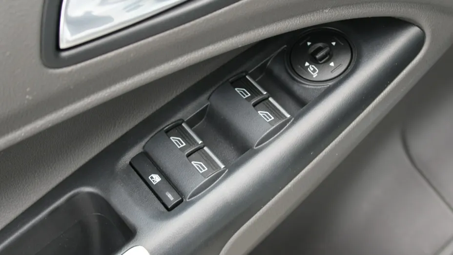 FORD Tourneo Connect -