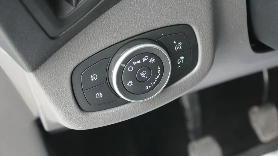 FORD Tourneo Connect -