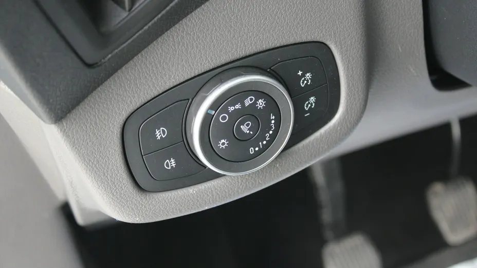 FORD Tourneo Connect -