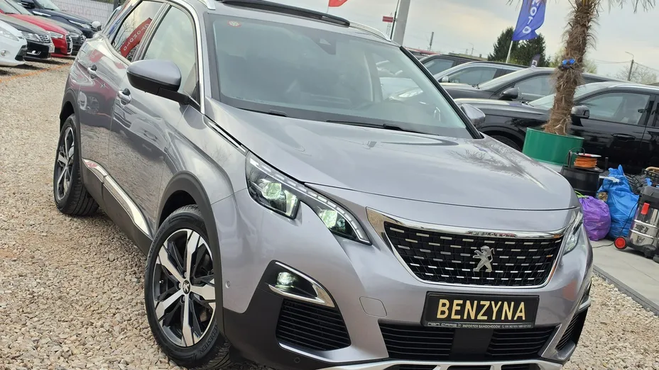 PEUGEOT 3008 -