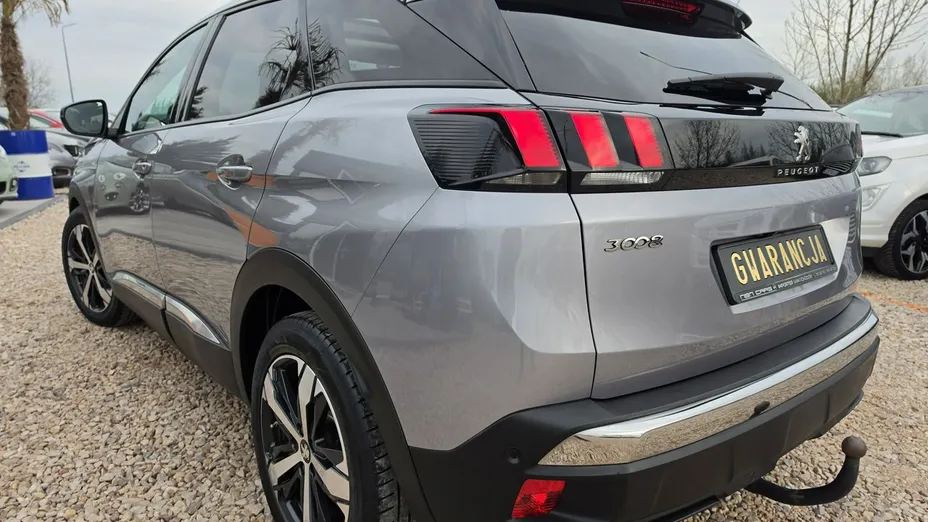 PEUGEOT 3008 -
