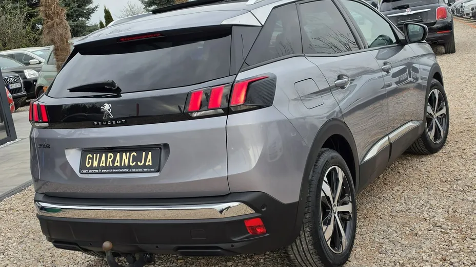 PEUGEOT 3008 -