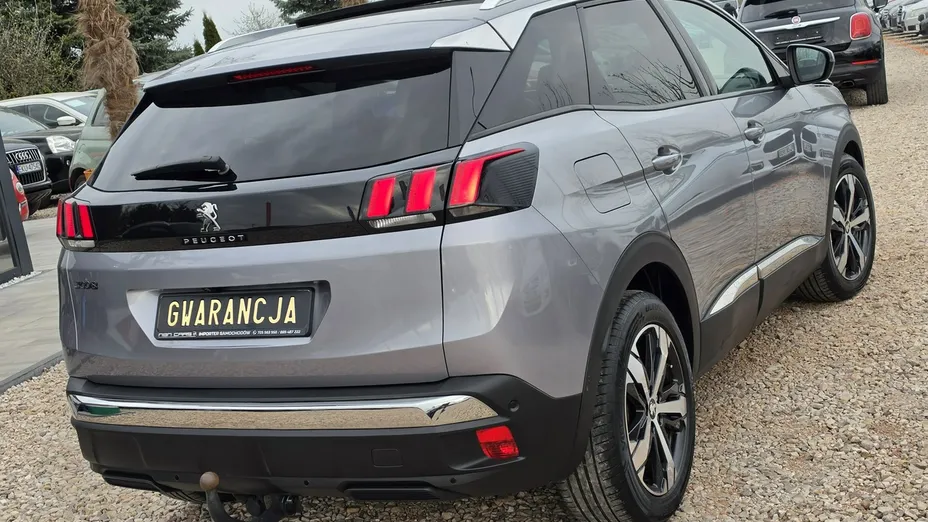 PEUGEOT 3008 -