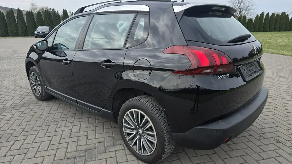 PEUGEOT 2008 -