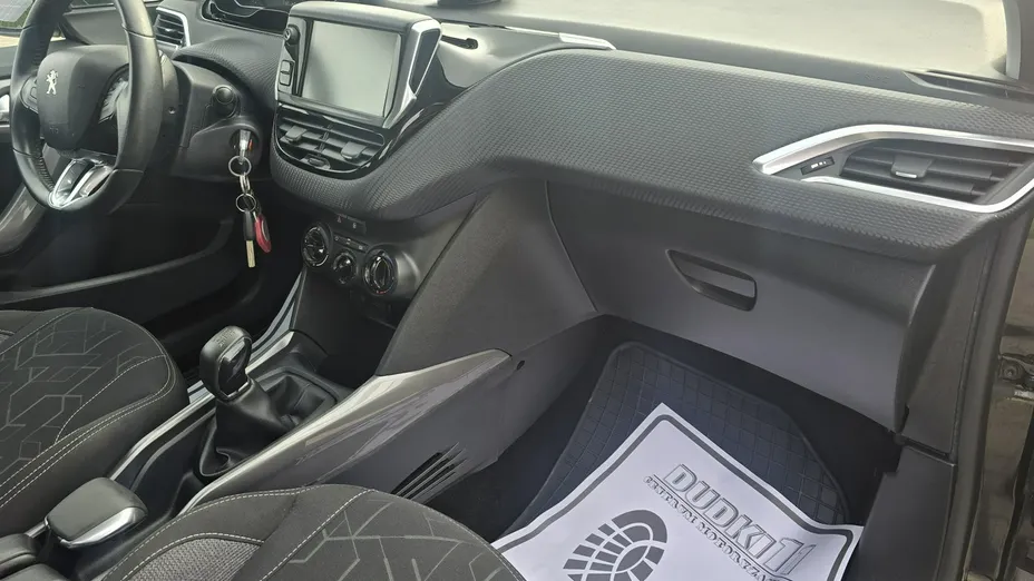 PEUGEOT 2008 -