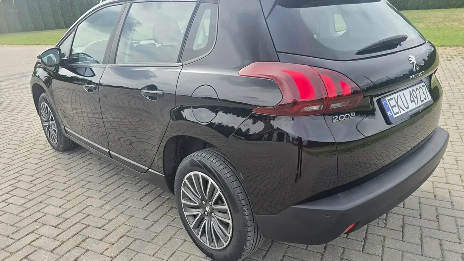 PEUGEOT 2008 -