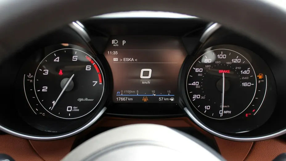 ALFA ROMEO Giulia -
