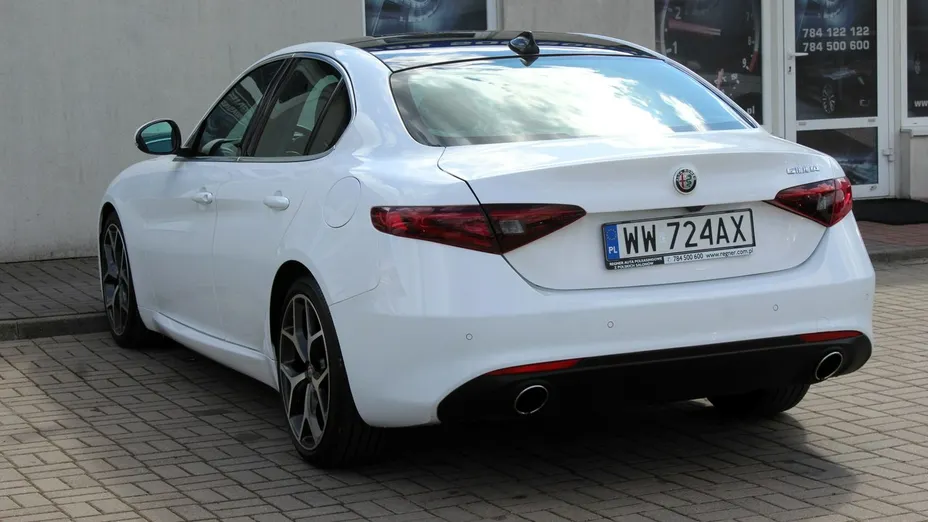 ALFA ROMEO Giulia -