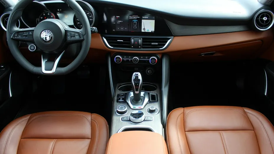 ALFA ROMEO Giulia -
