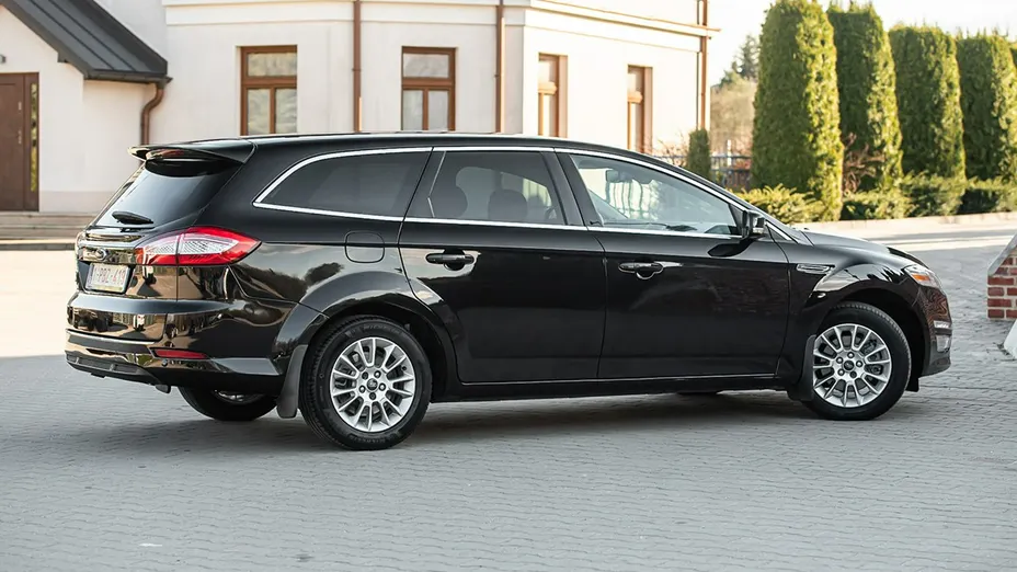 FORD Mondeo -