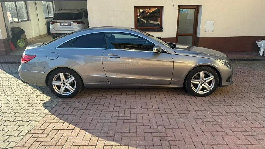 MERCEDES-BENZ E Klasa -