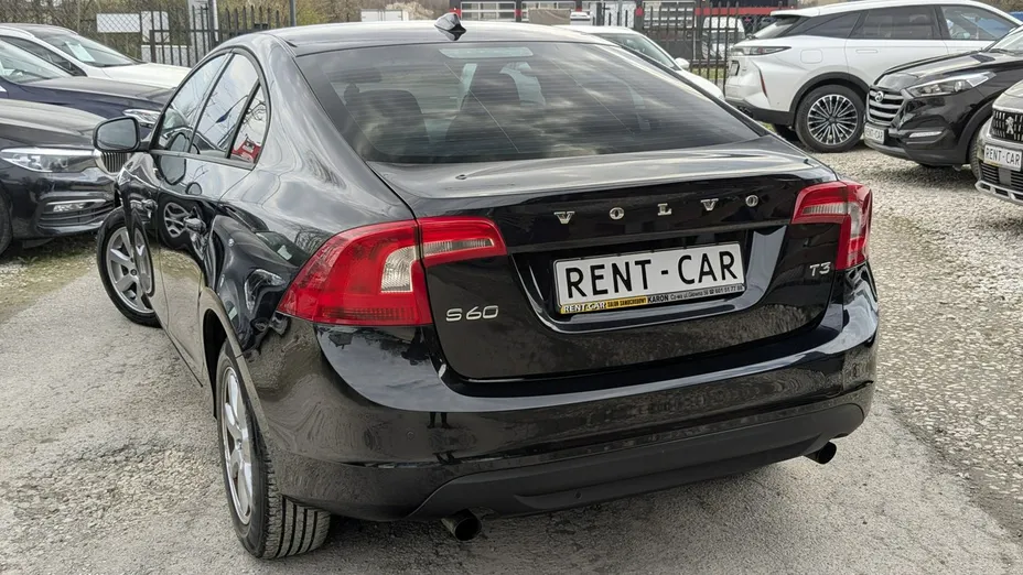 VOLVO S60 -