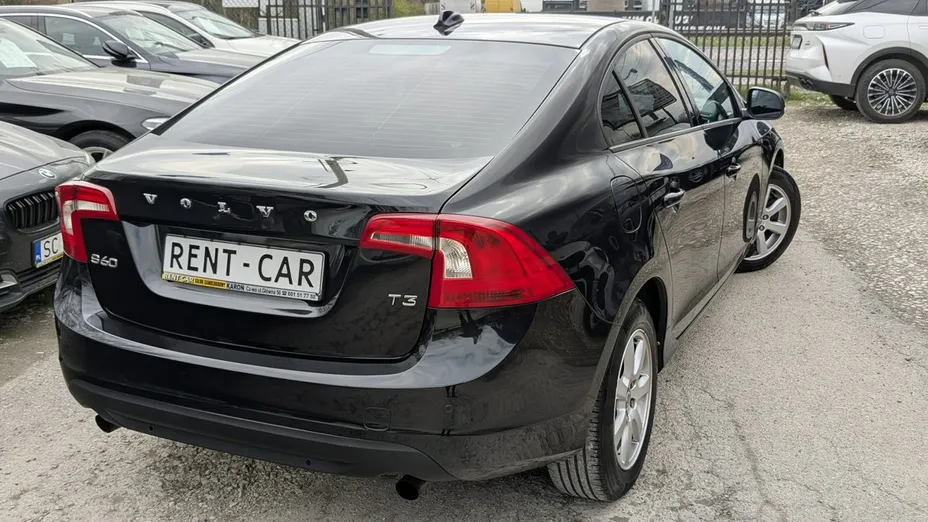 VOLVO S60 -