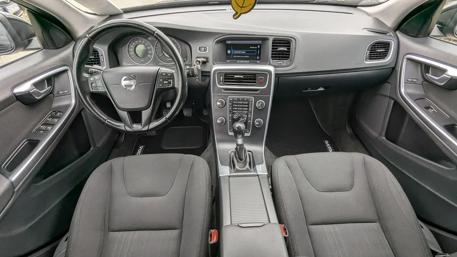 VOLVO S60 -